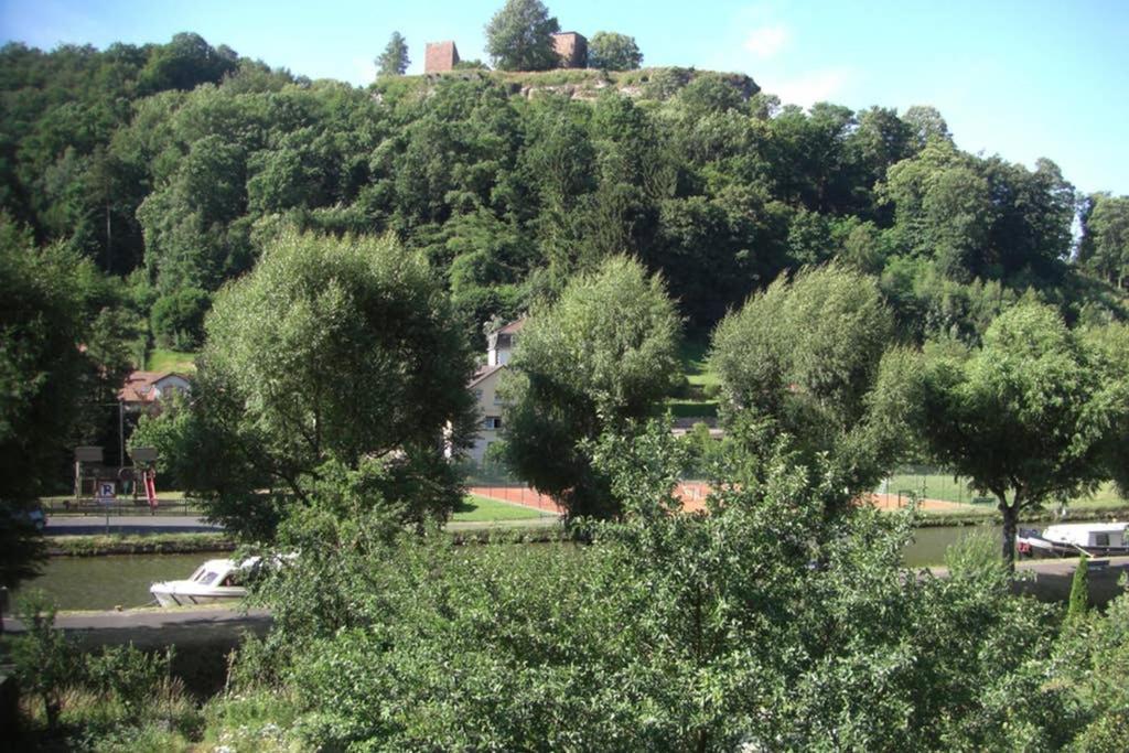 Gite Du Canal Lutzelbourg Exteriör bild